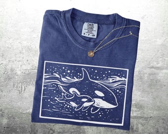 Trendy Beach Shirt, Vintage Killer Whale, Oversize, Womens, Mens, Comfort Colors T-shirt
