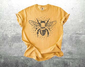 Vintage Bee Shirt, Bee Lover Gift, Trendy Aesthetic, Oversize, Womens, Mens, Comfort Colors T-shirt