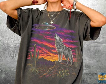 Vintage Howling Wolf Shirt, Flying Saucer Meme, Oversize, Womens, Mens, Comfort Colors T-shirt