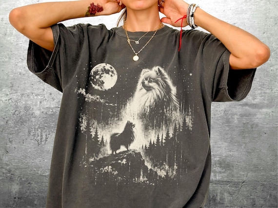 Pomeranian Moon Shirt, Oversize, Womens, Mens, Unisex Comfort Colors T-shirt