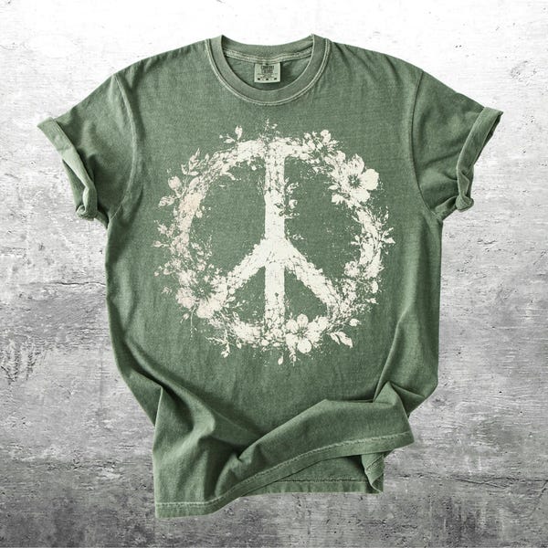 Boho Floral Peace Shirt, Retro Vintage Style, Oversize, Womens, Unisex Comfort Colors T-shirt