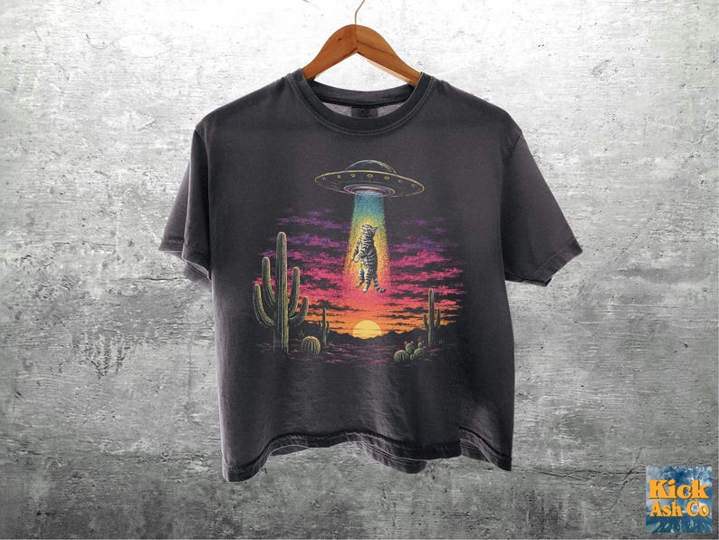 Vintage Funny Cat Meme Shirt, Flying Saucer, Retro Graphic Tee, Comfort Colors Crop Top Boxy Tee 3023CL T-shirt, Womens, Unisex Pepper