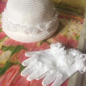 Girls white hat and gloves on sale