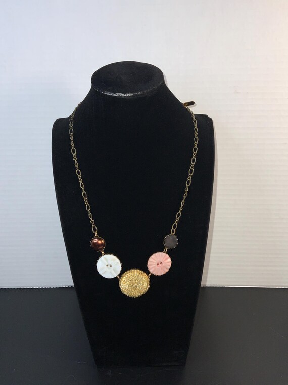 Vintage Grandmothers Buttons Women's Brass Tone Chain Multicolored