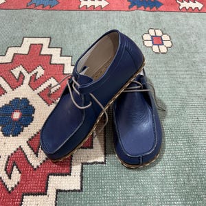 Minimalist Leather Barefoot Shoes: Handmade Navy Blue Grounding Shoes
