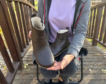 Minimalist Leather Barefoot Short Boots: Brown, Handmade Earthing Shoes