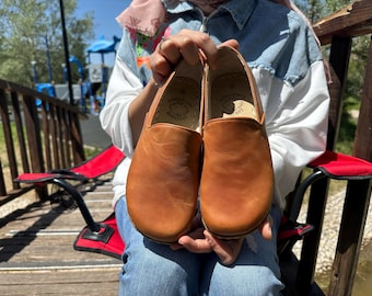 Barefoot Natural Women Shoes, Grounding Shoes Women, Walking Women Leather Erconomic Shoes,Comfortable Barefoot Shoes, Crayz Honey-Caramel