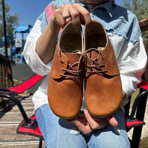Handmade Leather Barefoot Oxfords: Grounding Women&#39;s Shoes