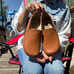 Handmade Leather Barefoot Shoes: Minimalist Comfort, Grounding