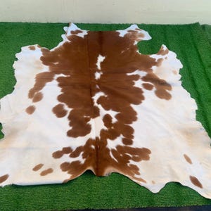 Cowhide Rug Brown, Elegant Real Hair on Pony Skin Area Rug for Living Room, Perfect Gift for Home Decor Enthusiasts