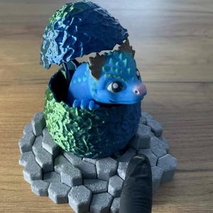 Pop Up Baby Dragon Egg STL 3D Print File -  Interactive Fantasy Decoration with Cute Dragon Inside - Digital 3MF Download