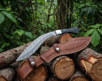 Handmade Damascus Steel Kukri Knife: Buffalo Horn Handle, Leather Sheath