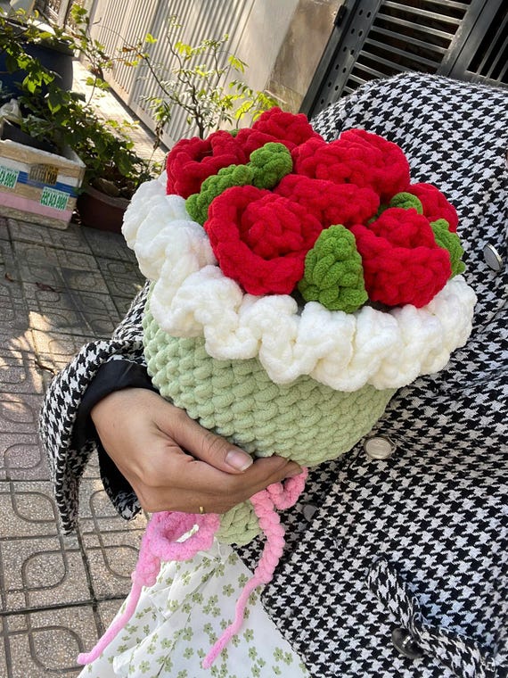 Handmade Crochet Bouquet, SunFlowers Bouquet,Handmade Rose Flowers,Mother's Day,Birthday Bouquet,Gift for Girl,Gift for mom,Graduation