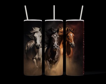 走る3頭の馬 - ストロー付き細身のタンブラー、20オンス、馬好きの方へのギフト