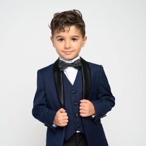 Navy Shawl Lapel Boy&#39;s Tuxedo: 5-Piece Wedding Outfit