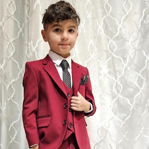 Burgundy Boy&#39;s Suit Set: 5-Piece Wedding Outfit