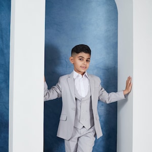 5-Piece Boy's Suit Set Light Grey color Jacket, Vest, Pants, Dress Shirt & Bow Tie - Formal Look for Wedding or Events .