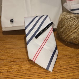 Red and White Textured Necktie Set: Wedding, Prom, Formal Occasions