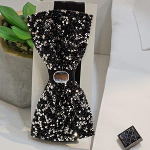 Men&#39;s Bling Bow Tie In Black and Silver Rhinestone color Novelty collection