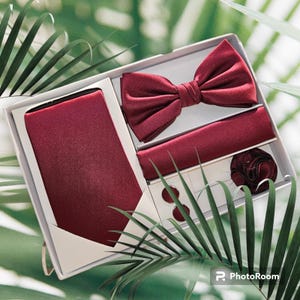 Men&#39;s Apple Red color 5-Pieces Formal Accessories Box Set (Necktie, Bow Tie, pin Lapel, Pocket Square, Cuff links)