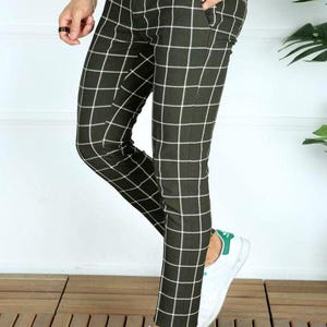 Herren Slim Fit Karierte Anzughose: Olivgrün Poly Rayon-Mischung