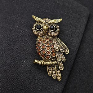 Gold Owl Brooch Pin: Luxe Formal Accessory