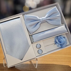 Baby Blue Men&#39;s Accessories Gift Box: Necktie, Bow Tie, Cufflinks