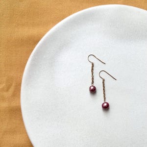 Elegant pearl earrings, pink pearls, pearl dangles, gold pearl earrings, pearl jewelry, handmade pearl earrings, wedding pearl earrings