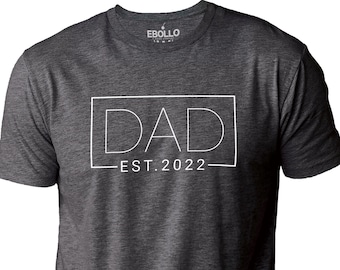 T-Shirt für Männer | Papa Est 2022 | Lustiges Shirt Männer - Geschenk für Papa - Vatertagsgeschenk - neues Papa TShirt - Jahrestagsgeschenk - Neugeborenen T-Shirt