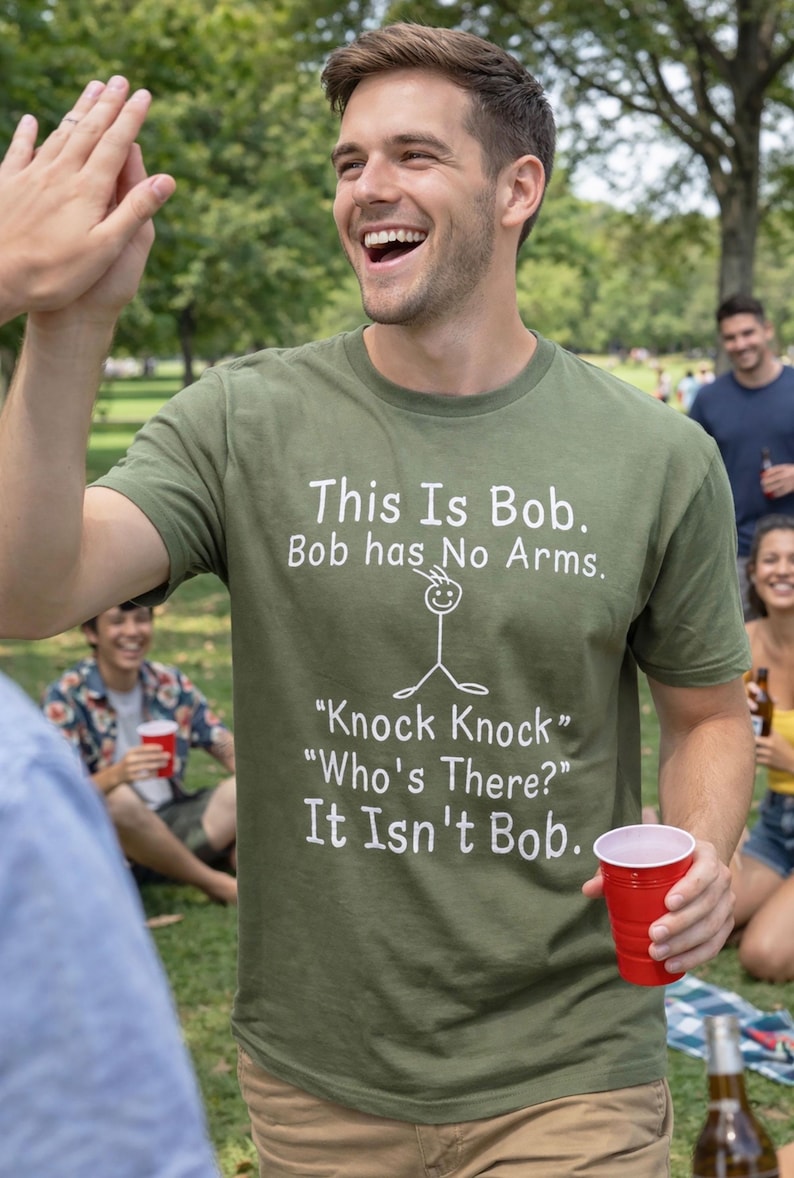 Funny "This is Bob" Knock Knock Joke T-Shirt, Humor Tee immagine 2