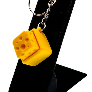 Cheese Cube Fidget Keychain with Clicker Mechanism – Stress Relief & Fun Pocket Toy