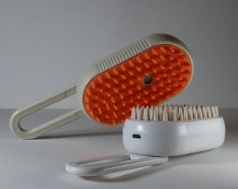 Brosse à vapeur pour chiens et chats – Élimine les poils morts et hydrate le pelage, toilettage facile. Brosse à vapeur pour chats et chiens