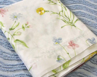 Drap de lit plat pour lit simple fleuri vintage - Rose pastel, bleu, jaune, vert - Springmaid Wondercale, percale sans repassage