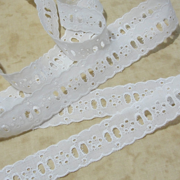 Vintage Embroidered Eyelet Insertion Trim, Beading, Ribbon Lace, Heirloom Sewing, White Cotton, 1" wide with Scalloped Edges