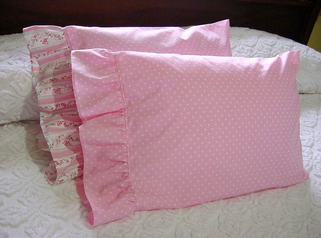 Ruffled Travel Pillow Case Little Polka Dots on Pink Toddler, Lumbar