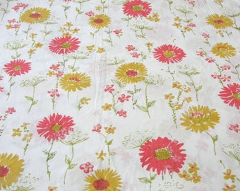 Vintage Full Flat Sheet, Coneflower Daisy Floral - Coral Pink, Gold, Olive - JCPenney Penn-Prest No Iron Double Bed Bedding or Fabric Crafts