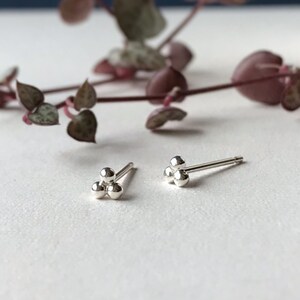 Tiny dots studs, Tiny dots earrings, recycled silver, minimalist earrings piercing, second hole, Tiny silver dots studs earrings image 1