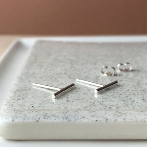 Bar studs, bar earrings, round wire line studs, staple earrings, minimalist, silver line earrings,  silver bar studs earrings (10mm)