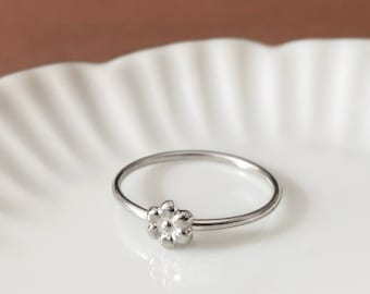 Tiny flower ring, sterling silver daisy skinny ring, layering ring, silver flower, delicate floral jewelry, stacking ring, minimalist