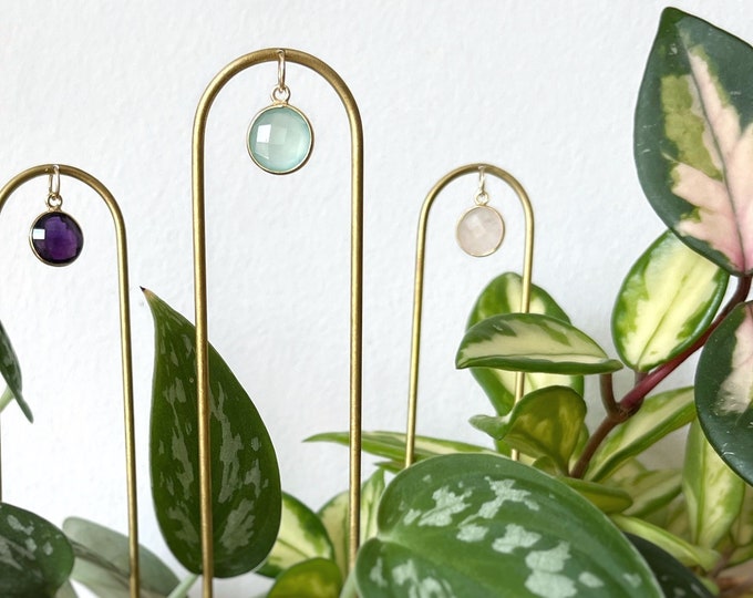 Brass plant stake with a faceted gemstone - amethyst, chalcedony, rose quartz minimalist stake planter accessory - brass treillis