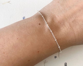 Chain bracelet - adjustable sterling silver dainty chain - satellite silver chain - minimalist delicate bracelet - dainty and light bracelet