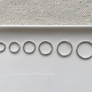 Anneaux dormeuses argent sterling, anneaux sans fin confortables et minces, dormeuses piercing délicat, perçage 2e trou continu délicat,