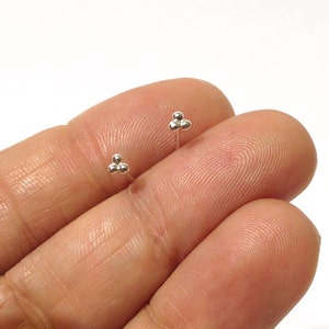 Tiny dots studs, Tiny dots earrings, recycled silver, minimalist earrings piercing, second hole, Tiny silver dots studs earrings image 4