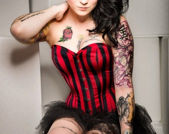 Meschantes Ready to Wear Black/Red Striped Corset Your Size Steam Punk Burlesque Pinup
