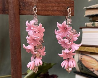 Rosa Hyazinthe Blume baumeln Ohrringe Polymer Clay romantisch Garten Schmuck, leichtes Geschenk für sie, Frühling Hochzeit Stil, Samt Tasche