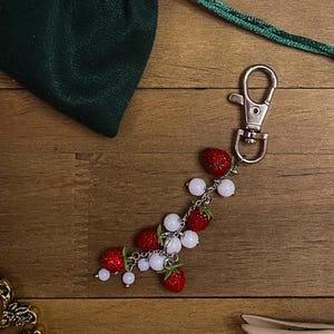 Strawberry Bag Charm Keychain – Handmade Polymer Clay Strawberries with White Beads, Cottagecore Purse Accessory, Cute Fruit Gift for Her