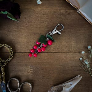 Red Currant Bag Charm Keychain – Handmade Polymer Clay Berry Accessory with Leaves, Whimsical Fruit Purse Charm, Cottagecore Gift for Her