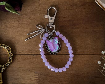 Pink Butterfly Beaded Keychain – Handmade Polymer Clay Charm with Vintage Frame and Glass Beads, Cute Fairycore Bag Accessory, Gift for Her