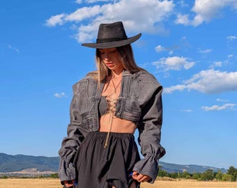 VA VA VOOM voluminous cropped denim jacket from upcycled black and grey jeans
