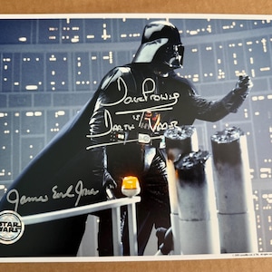 Star Wars 8x10 Official Pix Darth Vader photo signed by Dave Prowse and James Earl Jones